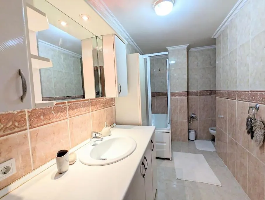 Superb & Elegant 3-Bedroom Apt, Osmanbey Istanbul 0*,