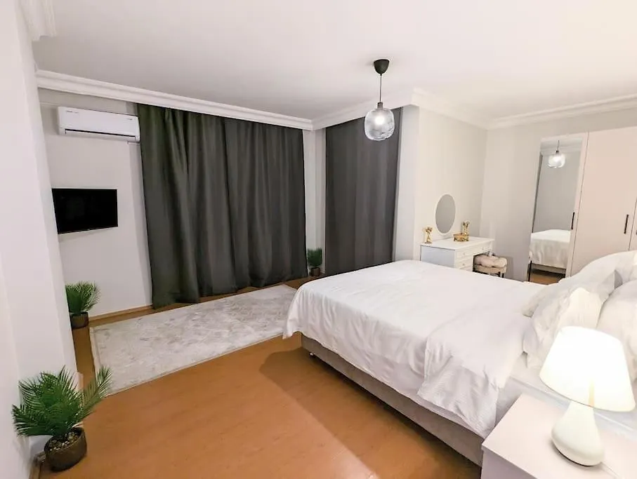 Superb & Elegant 3-Bedroom Apt, Osmanbey Istanbul Apartment